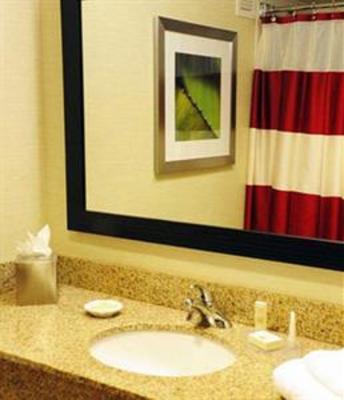 фото отеля Courtyard by Marriott Albany Airport