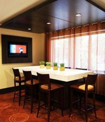фото отеля Courtyard by Marriott Albany Airport