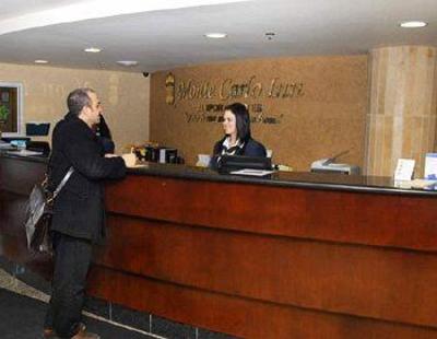 фото отеля Monte Carlo Inn Airport Suites