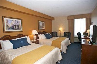 фото отеля Monte Carlo Inn Airport Suites