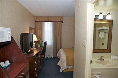 фото отеля Monte Carlo Inn Airport Suites