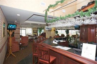 фото отеля Monte Carlo Inn Airport Suites