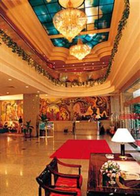 фото отеля Golden Dragon Hotel Kunming