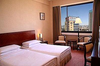 фото отеля Golden Dragon Hotel Kunming
