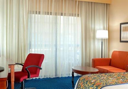 фото отеля Courtyard by Marriott Kansas City Overland Park/Metcalf