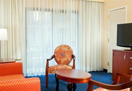 фото отеля Courtyard by Marriott Kansas City Overland Park/Metcalf