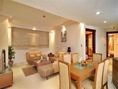 фото отеля Clover Creek Hotel Apartment Dubai