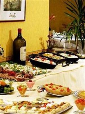 фото отеля Hotel Saint Sauveur Lourdes