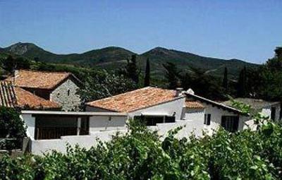 фото отеля Domaine Grand Guilhem Hotel Cascastel-des-Corbieres