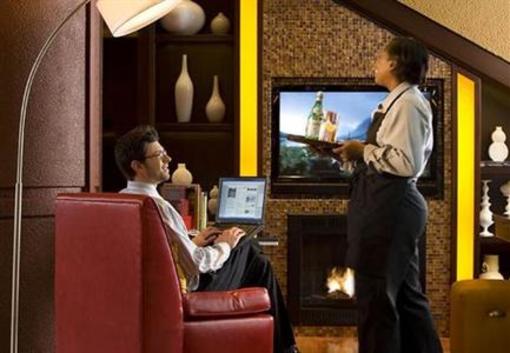 фото отеля Bethesda Marriott Suites