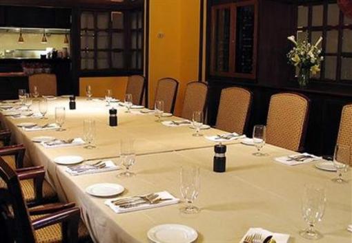 фото отеля Bethesda Marriott Suites
