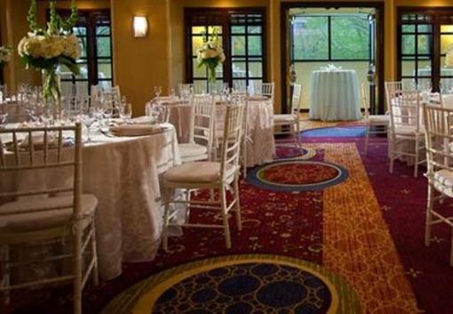 фото отеля Bethesda Marriott Suites