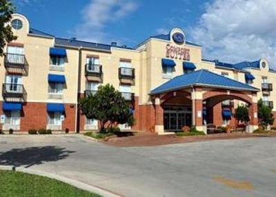 фото отеля Comfort Suites near Fort Sam / Lackland