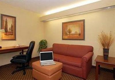 фото отеля Comfort Suites near Fort Sam / Lackland