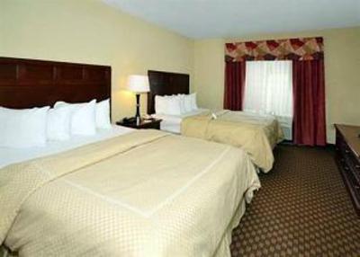 фото отеля Comfort Suites near Fort Sam / Lackland