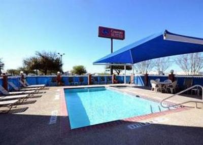 фото отеля Comfort Suites near Fort Sam / Lackland