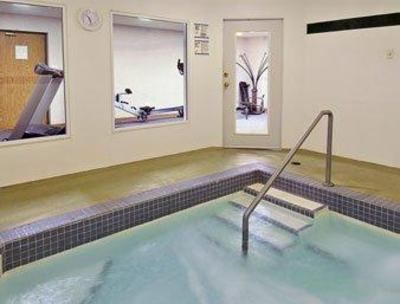 фото отеля Lakeview Inn & Suites Fort Saint John