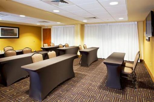 фото отеля Holiday Inn Express & Suites Fort Lauderdale Airport West