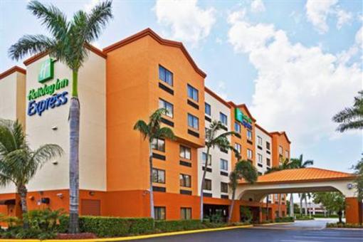 фото отеля Holiday Inn Express & Suites Fort Lauderdale Airport West