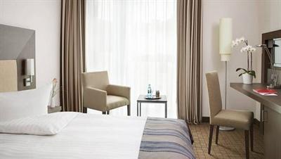 фото отеля InterCity Hotel Bonn