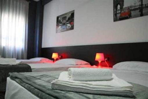 фото отеля Indigo Youth Hostel