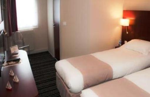 фото отеля Kyriad Saint Malo Ouest - Dinard