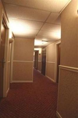 фото отеля Holiday Inn Garden Court Wolverhampton