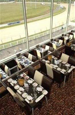 фото отеля Holiday Inn Garden Court Wolverhampton