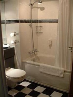 фото отеля Holiday Inn Garden Court Wolverhampton