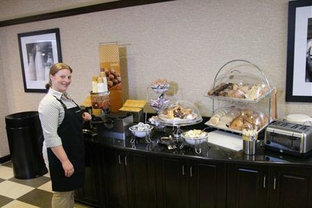 фото отеля Hampton Inn Meadville