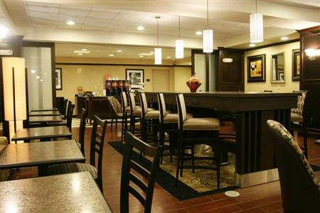 фото отеля Hampton Inn Meadville