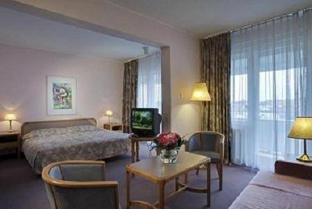 фото отеля Hotel Raba