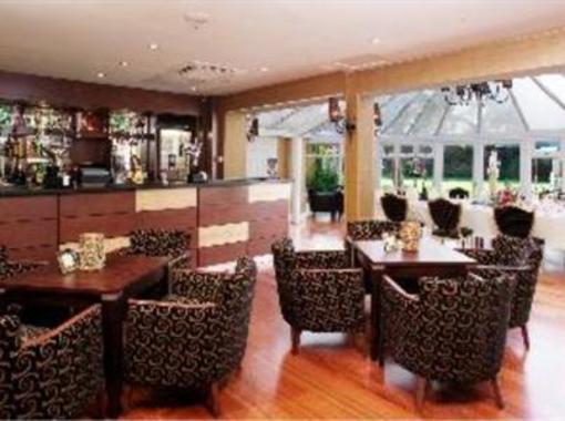 фото отеля BEST WESTERN Llyndir Hall Hotel