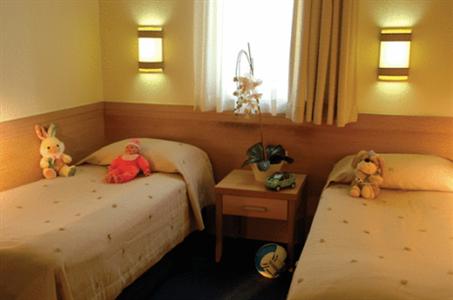 фото отеля Amara Beach Resort Side