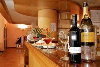 фото отеля Hotel Oleggio Malpensa