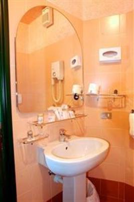 фото отеля Hotel Oleggio Malpensa