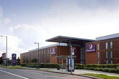 фото отеля Premier Inn Heathrow Airport London