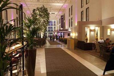 фото отеля Premier Inn Heathrow Airport London