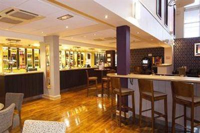 фото отеля Premier Inn Heathrow Airport London