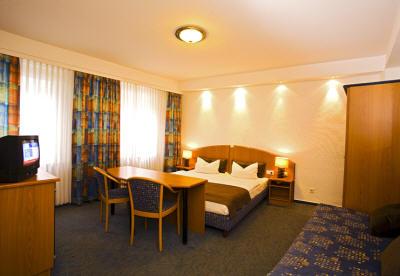 фото отеля Hotel Condor Hamburg