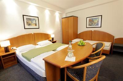 фото отеля Hotel Condor Hamburg