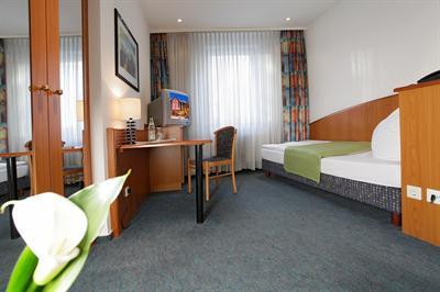 фото отеля Hotel Condor Hamburg