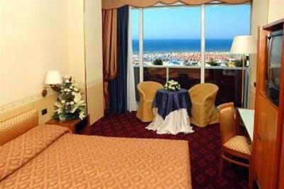 фото отеля Clarion Hotel Admiral Palace