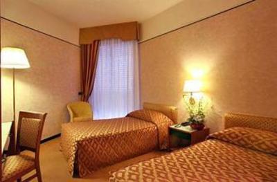 фото отеля Clarion Hotel Admiral Palace
