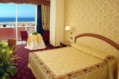 фото отеля Clarion Hotel Admiral Palace