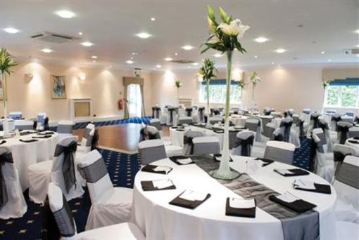 фото отеля The Best Western Russell Hotel