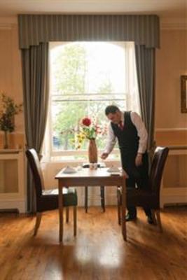 фото отеля The Best Western Russell Hotel