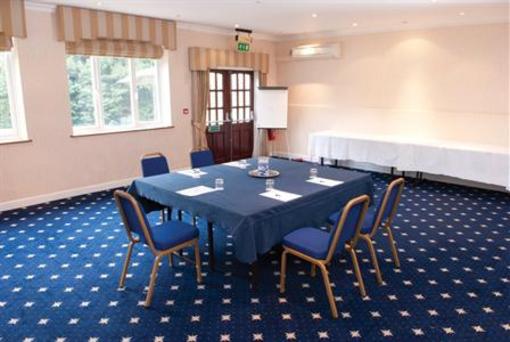фото отеля The Best Western Russell Hotel