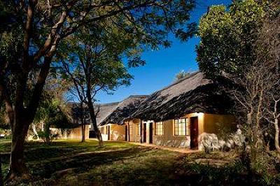 фото отеля Kempinski Mokuti Lodge Tsumeb