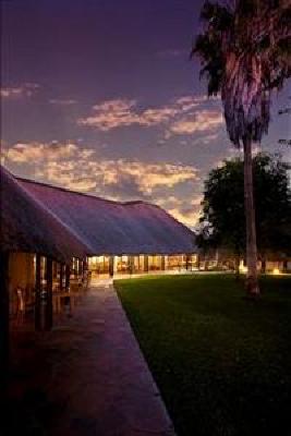 фото отеля Kempinski Mokuti Lodge Tsumeb